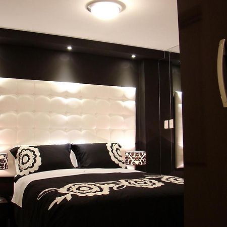Hostal Media Luna Trujillo Dış mekan fotoğraf