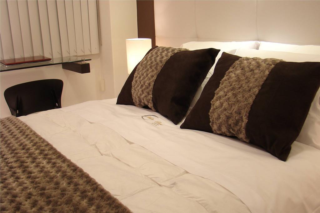 Hostal Media Luna Trujillo Dış mekan fotoğraf