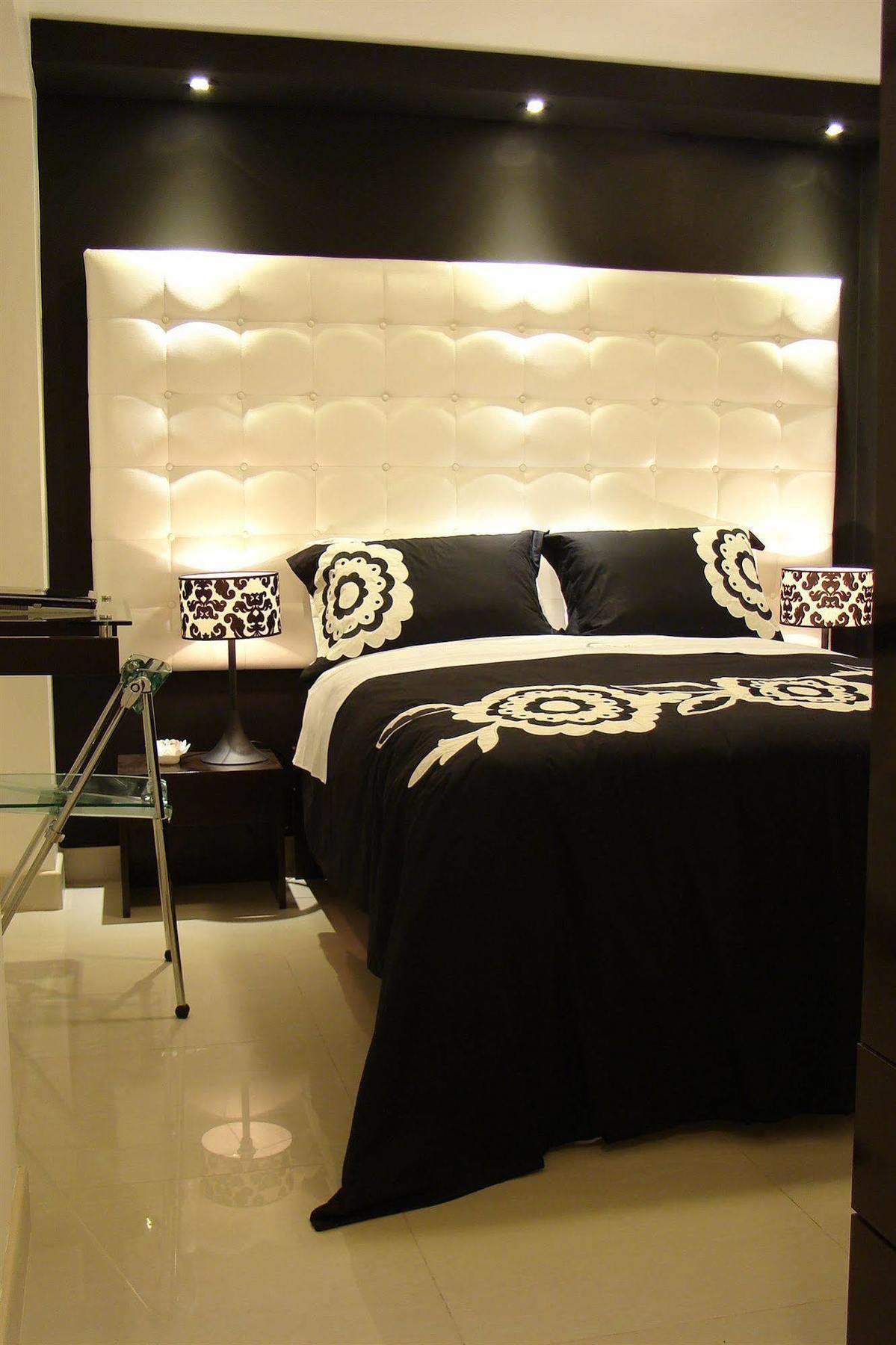 Hostal Media Luna Trujillo Dış mekan fotoğraf